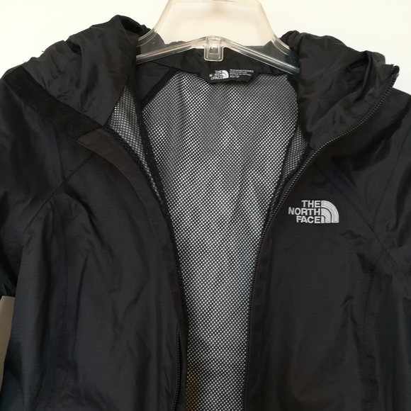 NWOT The North Face black rain jacket size XS - Picture 6 of 16